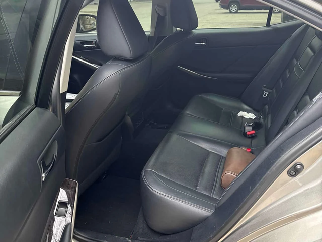 Lexus IS 250 * 4dr Sdn AWD * 2 КЛЮЧА* PANO* KEYLESS* ПОДГРЕВ* - автомобили, коли, обяви за нови и употребявани 9