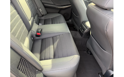 Lexus IS 300 2.5 HYBRID - автомобили, коли, обяви за нови и употребявани 13