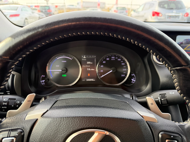 Lexus IS 300 2.5 HYBRID - автомобили, коли, обяви за нови и употребявани 16