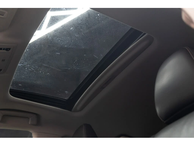 Lexus IS 300 - автомобили, коли, обяви за нови и употребявани 12