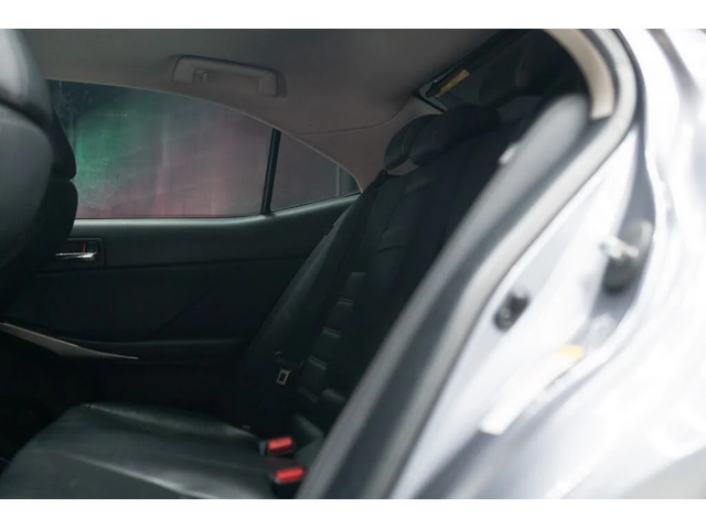 Lexus IS 300 - автомобили, коли, обяви за нови и употребявани 16