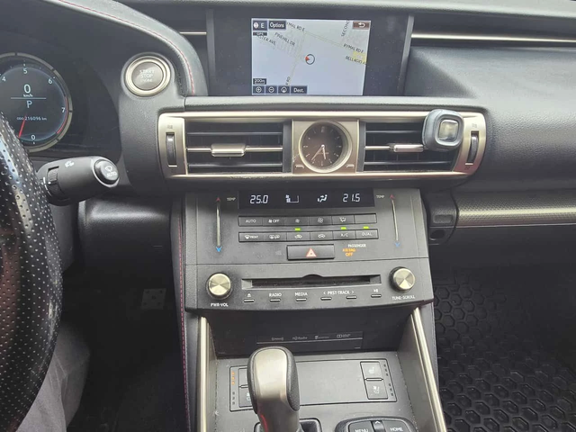 Lexus IS 300 * 4dr Sdn AWD * PANO* KEYLESS* ПОДГРЕВ* - автомобили, коли, обяви за нови и употребявани 8