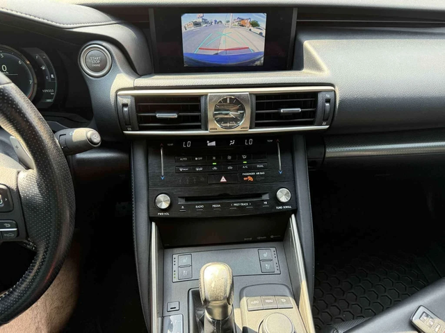 Lexus IS * 300 * CARFAX * ЦЕНА ДО БГ - автомобили, коли, обяви за нови и употребявани 11