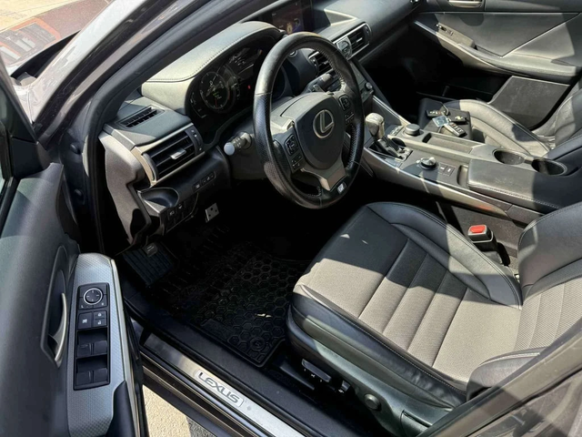 Lexus IS * 300 * CARFAX * ЦЕНА ДО БГ - автомобили, коли, обяви за нови и употребявани 12