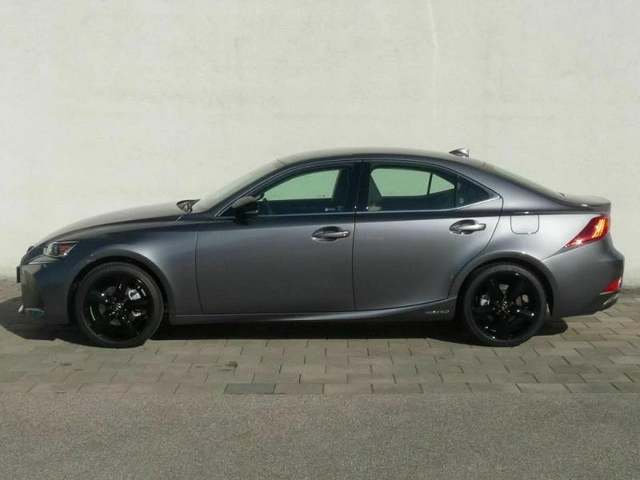 Lexus IS 300h Competition - автомобили, коли, обяви за нови и употребявани 1