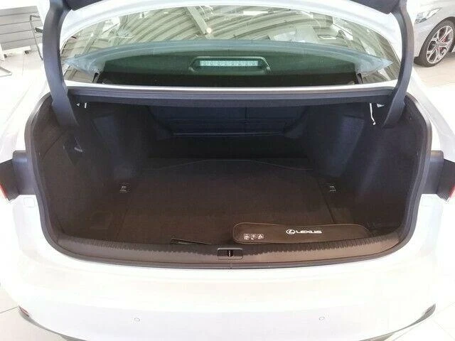 Lexus IS 300h Sport Line - автомобили, коли, обяви за нови и употребявани 11