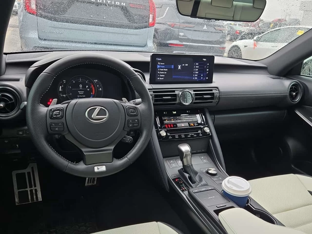 Lexus IS 3.5 V6 * F-Sport * Без инциденти * - автомобили, коли, обяви за нови и употребявани 4