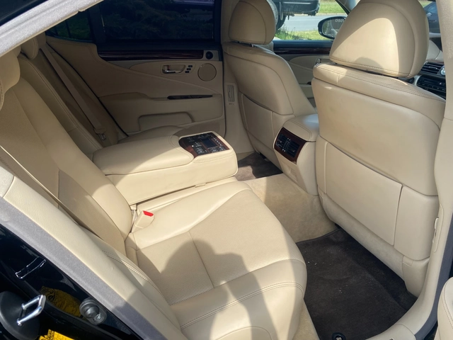Lexus LS 460 Luxury - автомобили, коли, обяви за нови и употребявани 10