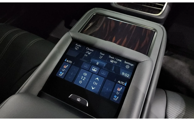 Lexus LS 500 3.5 Luxury Awd - автомобили, коли, обяви за нови и употребявани 15