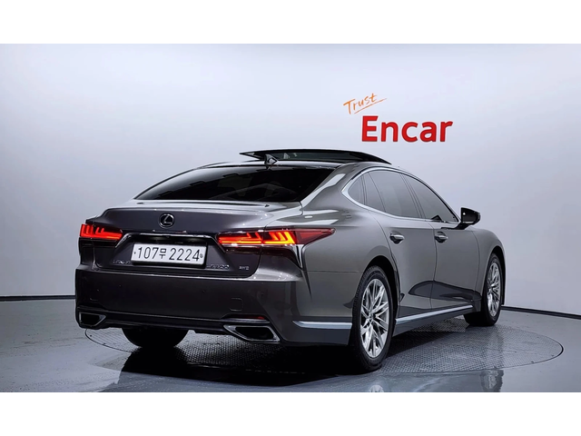 Lexus LS 500 3.5 Luxury Awd - автомобили, коли, обяви за нови и употребявани 1