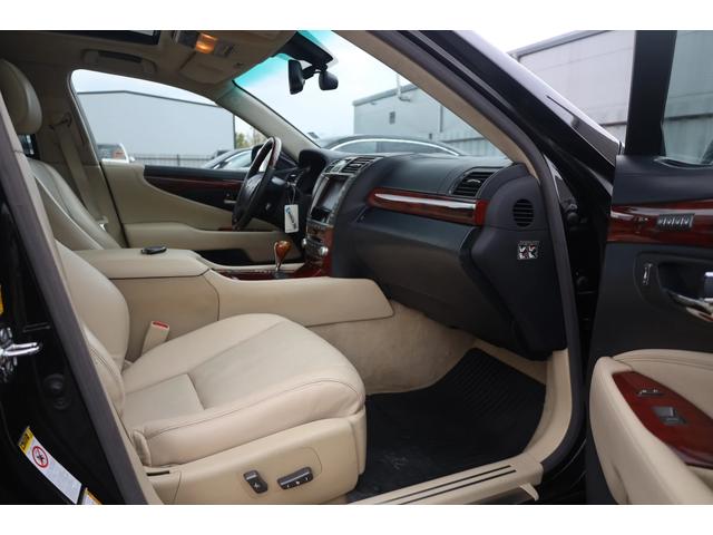 Lexus LS LS - автомобили, коли, обяви за нови и употребявани 7