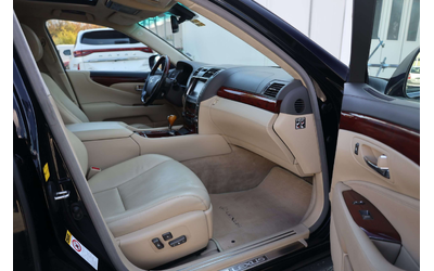 Lexus LS600h LS600h - автомобили, коли, обяви за нови и употребявани 24