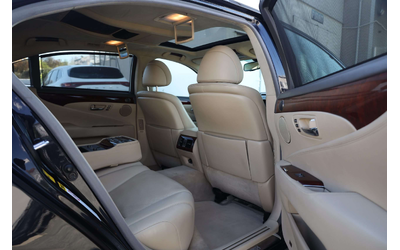 Lexus LS600h LS600h - автомобили, коли, обяви за нови и употребявани 28