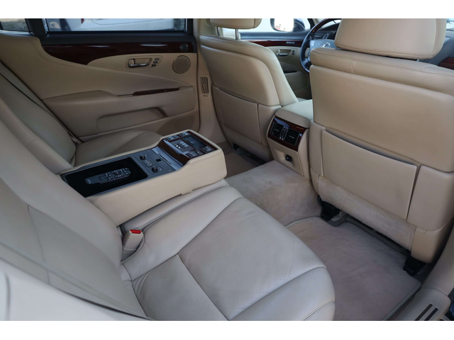 Lexus LS600h LS600h - автомобили, коли, обяви за нови и употребявани 30