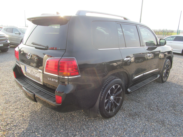 Lexus LX 570 5.7* LPG* 4x4* 386k.c* DVD* Camera* TOP - автомобили, коли, обяви за нови и употребявани 3