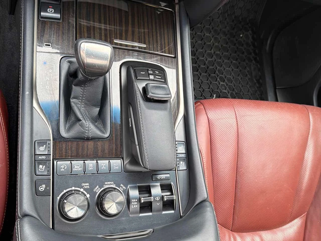 Lexus LX 570 * 2 КЛЮЧА * ОБДУХВАНЕ * ДИСТРОНИК * 360 - автомобили, коли, обяви за нови и употребявани 14