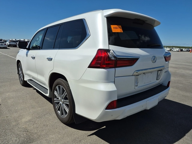 Lexus LX 570 * * CARFAX * * АВТО КРЕДИТ * * - автомобили, коли, обяви за нови и употребявани 3
