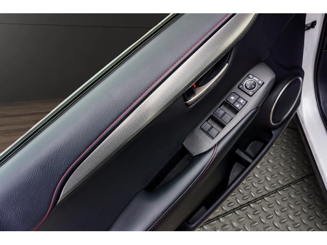 Lexus NX 300h 2.5H F-SPORT 4WD - автомобили, коли, обяви за нови и употребявани 4