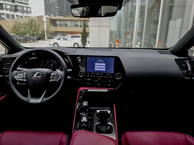 Lexus NX 10, 000km| 350 Hybrid| | Ventilated Seats| New - автомобили, коли, обяви за нови и употребявани 7