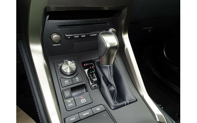 Lexus NX 300h Executive E-Four - автомобили, коли, обяви за нови и употребявани 13