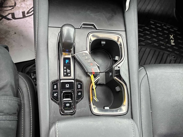 Lexus RX 350 /DISTRONIC/ОБДУХВАНЕ/CARFAX - автомобили, коли, обяви за нови и употребявани 12