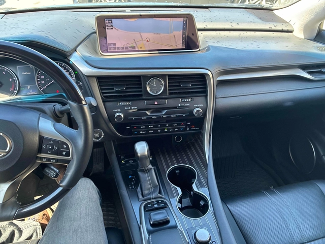 Lexus RX 350 AWD 4dr * CARFAX * АВТО КРЕДИТ * - автомобили, коли, обяви за нови и употребявани 8