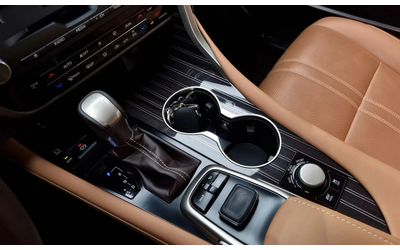 Lexus RX Rx450H 4Th Generation Executive - автомобили, коли, обяви за нови и употребявани 7