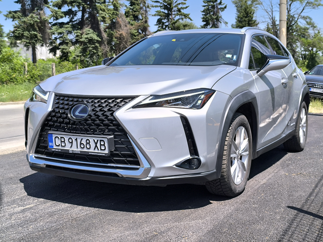 Lexus UX 250 Hybrid - автомобили, коли, обяви за нови и употребявани 0
