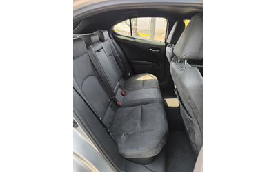 Lexus UX 250 Hybrid - автомобили, коли, обяви за нови и употребявани 12