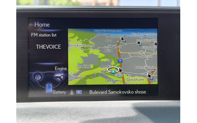 Lexus UX 250 Hybrid - автомобили, коли, обяви за нови и употребявани 16