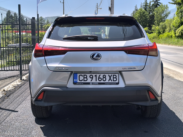 Lexus UX 250 Hybrid - автомобили, коли, обяви за нови и употребявани 6