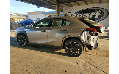 lexus-ux-250h - 3