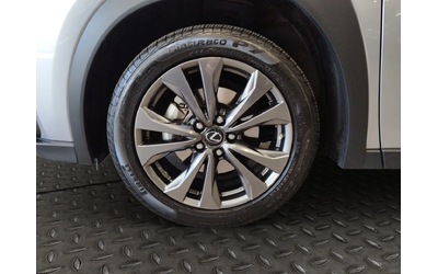 Lexus UX 250h F-sport AWD - автомобили, коли, обяви за нови и употребявани 12