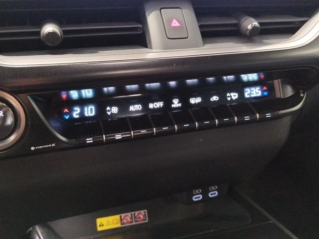 Lexus UX 250h F-sport AWD - автомобили, коли, обяви за нови и употребявани 9