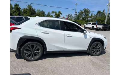 lexus-ux-250h - 2
