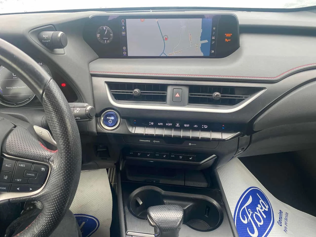 Lexus UX 250h | ПАНОРАМА | ПОДГРЕВ | CARFAX | - автомобили, коли, обяви за нови и употребявани 8