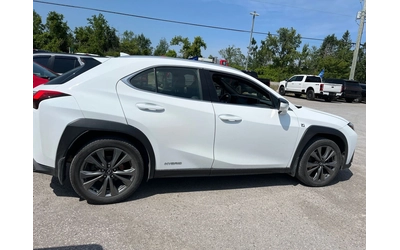 lexus-ux-250h - 2
