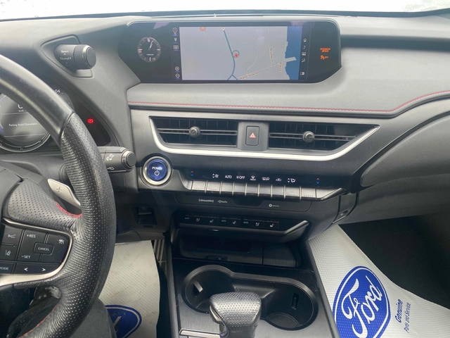 Lexus UX 250h F SPORT * LED * ОБДУХ * ЧЕРЕН САЛОН * ДИСТРОНИК * - автомобили, коли, обяви за нови и употребявани 7