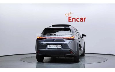 lexus-ux - 3