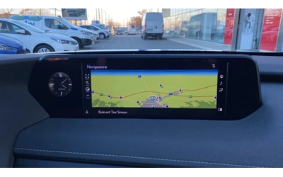 Lexus UX 300E - автомобили, коли, обяви за нови и употребявани 11