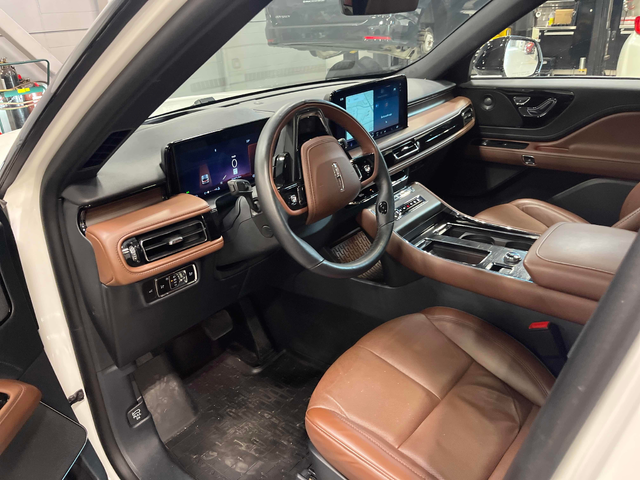 Lincoln Aviator 3.0L 6cyl AWD - автомобили, коли, обяви за нови и употребявани 4
