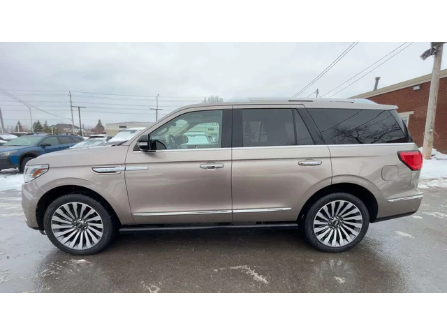 Lincoln Navigator Reserve * HEAD-UP| 7-PASS| 450HP| LEATHER| SUNROOF - автомобили, коли, обяви за нови и употребявани 3