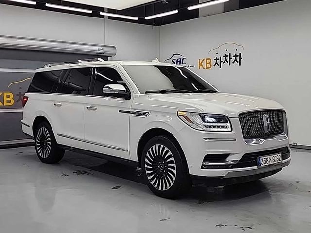Lincoln Navigator BLACK LABEL| ПАНО| 360| ПОДГРЕВ| ОБДУХВАНЕ| HUD - автомобили, коли, обяви за нови и употребявани 3