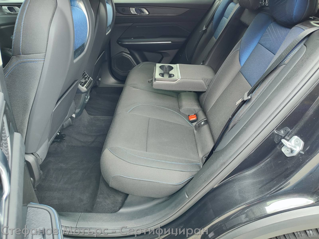 LYNK&CO 01 SUV 261к.с. Plug-In Hybrid - автомобили, коли, обяви за нови и употребявани 12