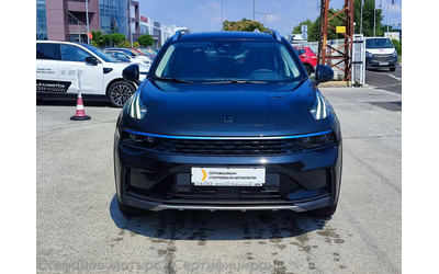 lynk-co-01-suv-261k-s-plug-in-hybrid - 1
