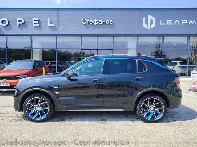 LYNK&CO 01 SUV 261к.с. Plug-In Hybrid - автомобили, коли, обяви за нови и употребявани 3