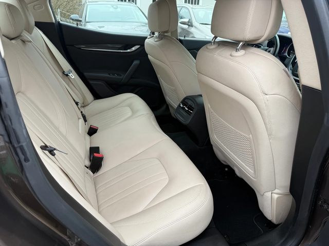 Maserati Ghibli 3.0D 250к.с  Топ състояние - автомобили, коли, обяви за нови и употребявани 13
