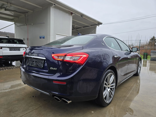 Maserati Ghibli 3.0d 250к.с SPORT - автомобили, коли, обяви за нови и употребявани 3