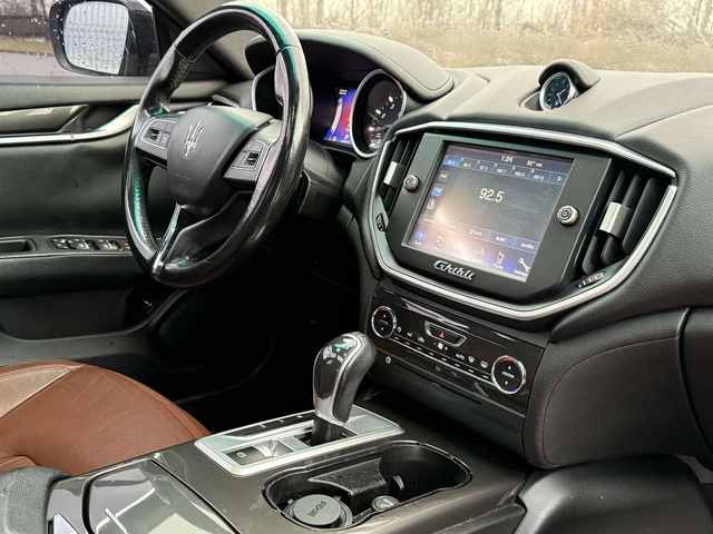 Maserati Ghibli 3.0 V6 BI TURBO* СЕРВ.ИСТОРИЯ - автомобили, коли, обяви за нови и употребявани 6