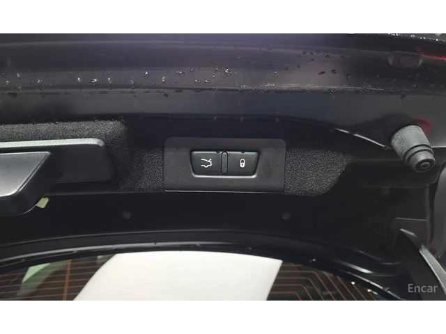 Maserati Ghibli 3.0 V6 / COGNAC INT / PANO / ЩОРИ - автомобили, коли, обяви за нови и употребявани 16